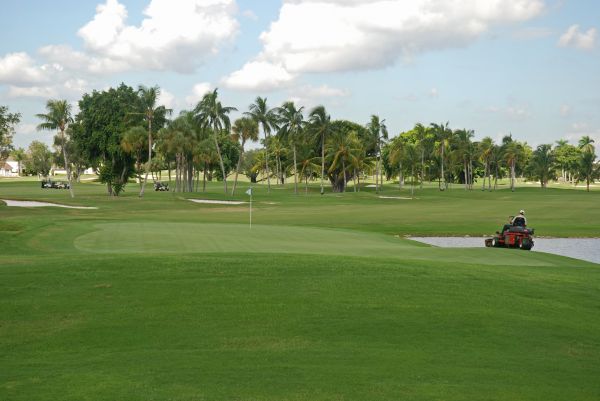 Golf Course Maintenance in Bainbridge Island